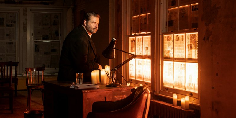 DubTheatreFest's tweet photo. #StNicholas from @DonmarWarehouse is coming to @GoodmanTheatre in Chicago from 9-27 Jan! Following an incredible run at #DTF18, @brendancoyle99 once again takes the stage in Conor McPherson's play about a theatre critic's encounter with a band of vampires. https://t.co/HRTmDRrihj https://t.co/7ZPC9X7Ay4