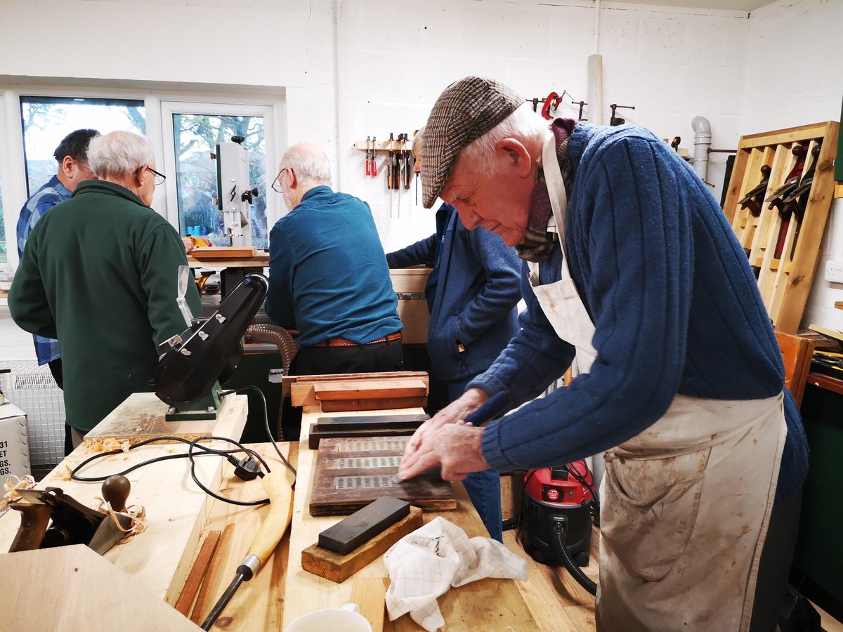 socialvisionuk's tweet photo. In the corner of one of York’s best kept hidden green spaces, sits a small, unassuming building. Empty for quarter of a century, this former park warden’s hut is now home to almost 20 men from across York.
Welcome to York Men’s Shed in Hull Road Park
https://t.co/l7OExoGagv https://t.co/wXvUwnxCCK