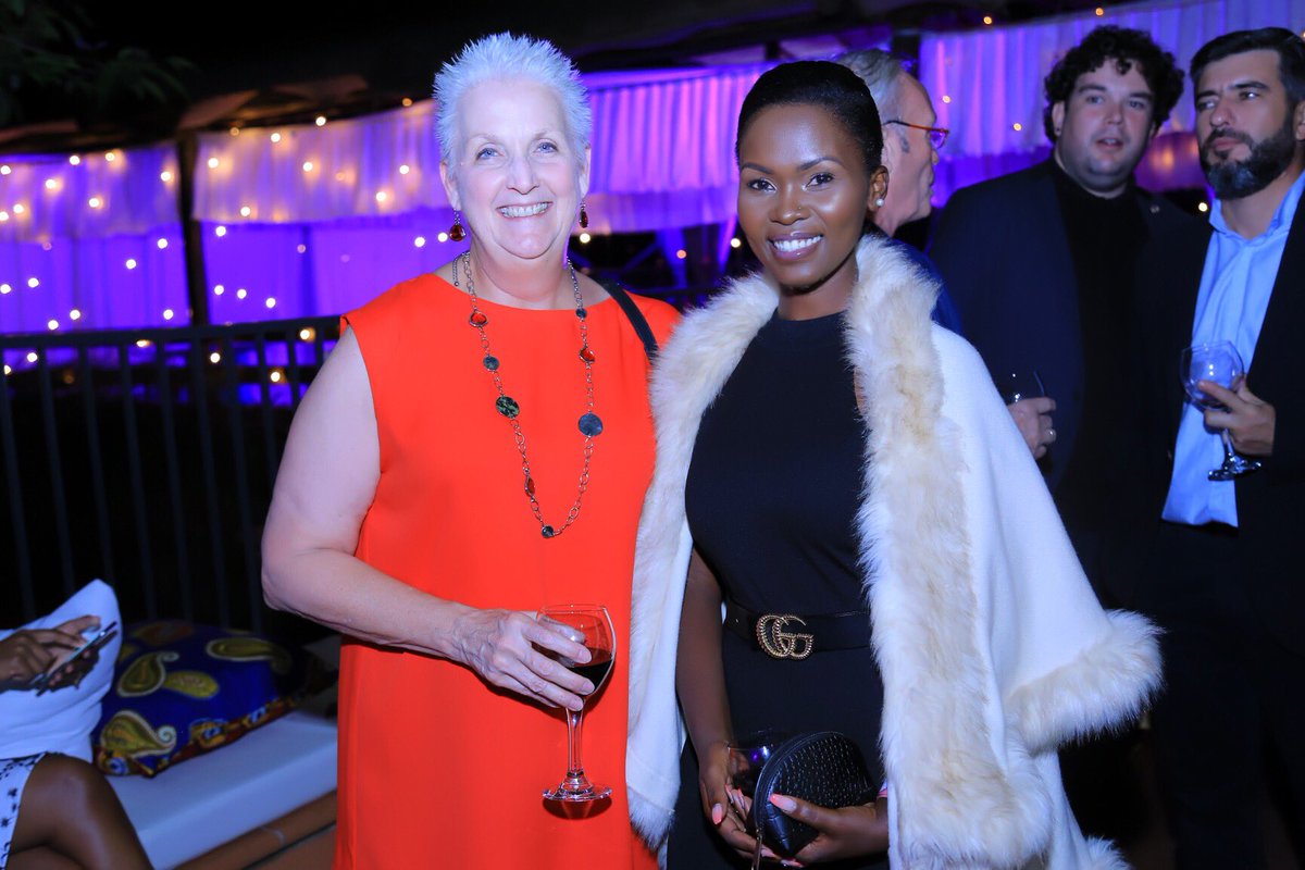 hauer__k's tweet photo. •With the U.S.A ambassador to Uganda miss Deborah R Malac at the
-
#BeaujolaisNouveau #FrenchWineTastingParty •|
-
MUA @_saidabeauty https://t.co/gSoTe9hP0K