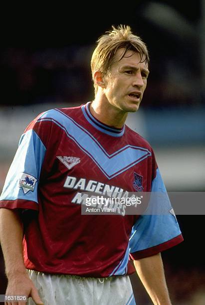 Good morning all Hammers   Nov 5th, happy birthday to Lee Chapman(59) & Danny Williamson(45)  