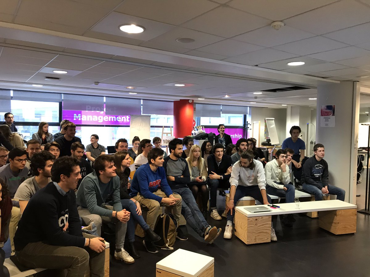 Atelier Booster votre créativité pour les #InnovateursHDF #Iteem Centrale Lille animé par Elaine BENOIT LANGLET à #lafusee SKEMA Business School ou comment développer et s’entraîner à un autre mindset pour innover et créer de la valeur. #bluffant #fun #inspirant