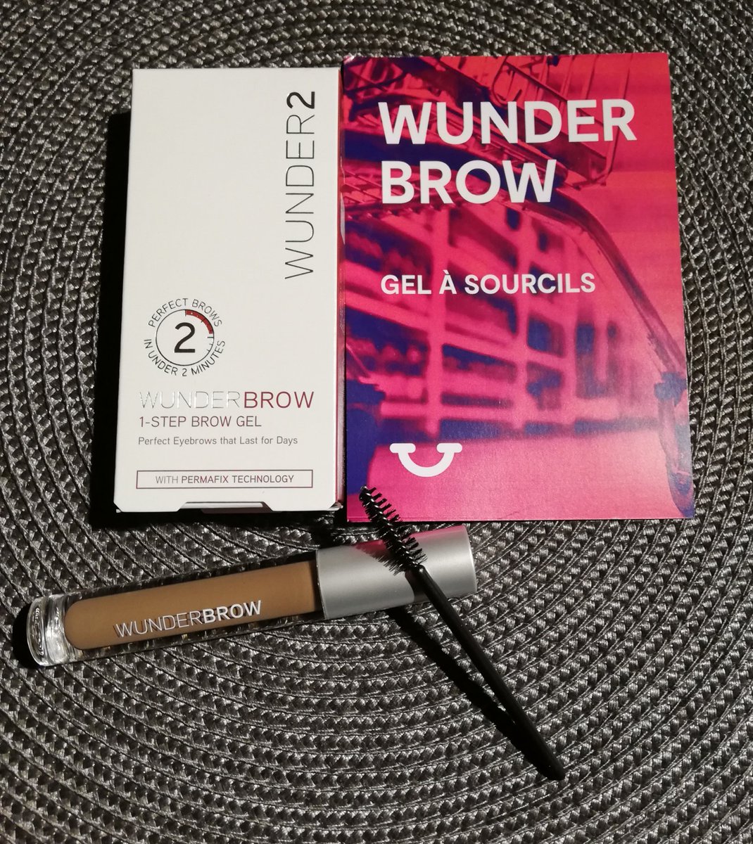 Lizanini1's tweet photo. WUNDER BROW, gel à sourcils longue tenue. Ce gel est waterproof, sans transfert et vegan. Notre nouvel allié beauté pour des sourcils parfaits durant plusieurs jours. @HomeTesterClub @Wunder2_France #htcfrwunder2 #wunder2 #hometesterclub https://t.co/CT7jFgpOtV