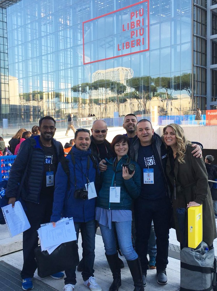 Il Team di #Aracne alla nuvola di Fuksas per la Fiera Nazionale della Piccola e Media #Editoria Più libri più liberi . Oggi giornata inaugurale "tra i libri nella nuvola".