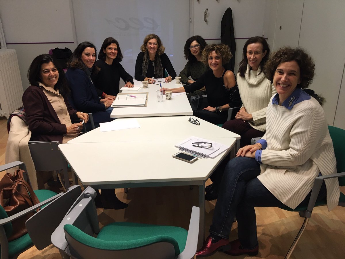eec_coaching's tweet photo. #Coaching con adolescentes y familias
Hoy día de trabajo para el grupo #GICAF en Madrid con @RmBarriuso 📸📸 https://t.co/NnXhze8ham