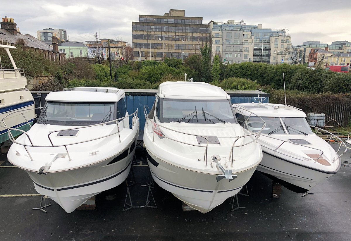 mgmboats's tweet photo. Question - What have these 3 boats got in common ? #hardtop #dieselpowered #4berths #nowondisplay #dunlaoghaire #dublin #leader33 #nc9 #aquador27ht #orderyournewboatnow #winterboating https://t.co/UOhChqJur3