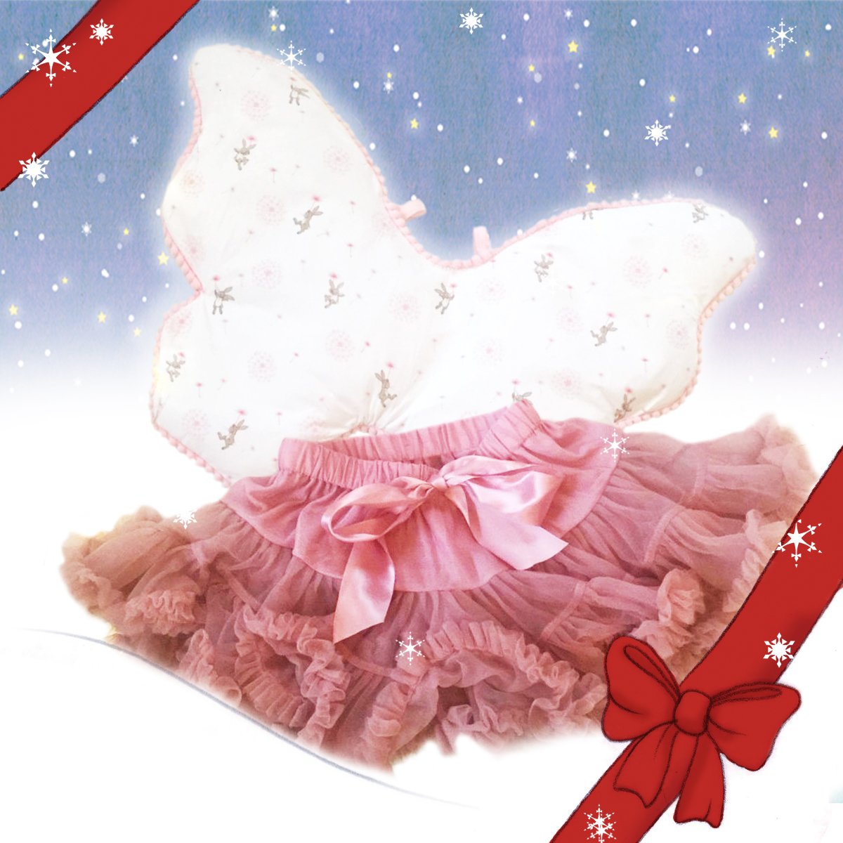 belleandboo's tweet photo. On the 5th day of Christmas Belle &amp; Boo give to you.. 🎁✨
A beautiful set of handmade fairy wings &amp; a tutu from our lovely friends at Peter Pans Wardrobe https://t.co/zPpaNF5MIg 

To win like &amp; comment tagging a festive friend! Entries close midnight GMT today
#12DaysOfChristmas https://t.co/8CkHiH8Sl0