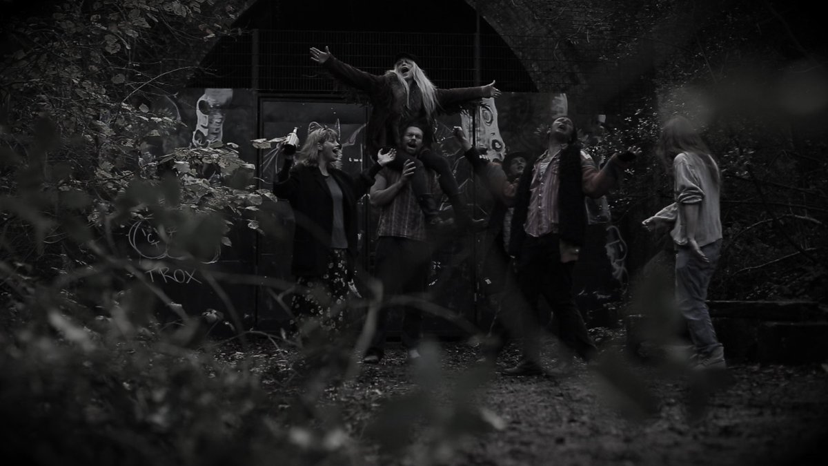 #Christmas special is coming 💣 #newsong #newmusic #WednesdayMotivation #unsigned #band #london @wildlondon_SHW #dulwichwood #sydenham #apocalypse