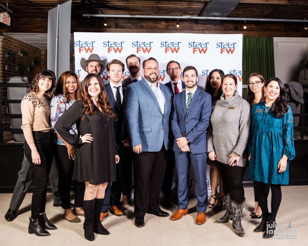 JulienLambertph's tweet photo. ^mj https://t.co/NOOg5JkYeH The best of the best - Happy Holidays @SteerFW #SteerFW #julamphoto #goodfriendsgoodleaders https://t.co/7jaIgA0tWw