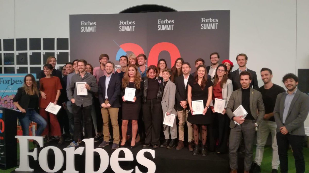 TeamLabs/ tweet media