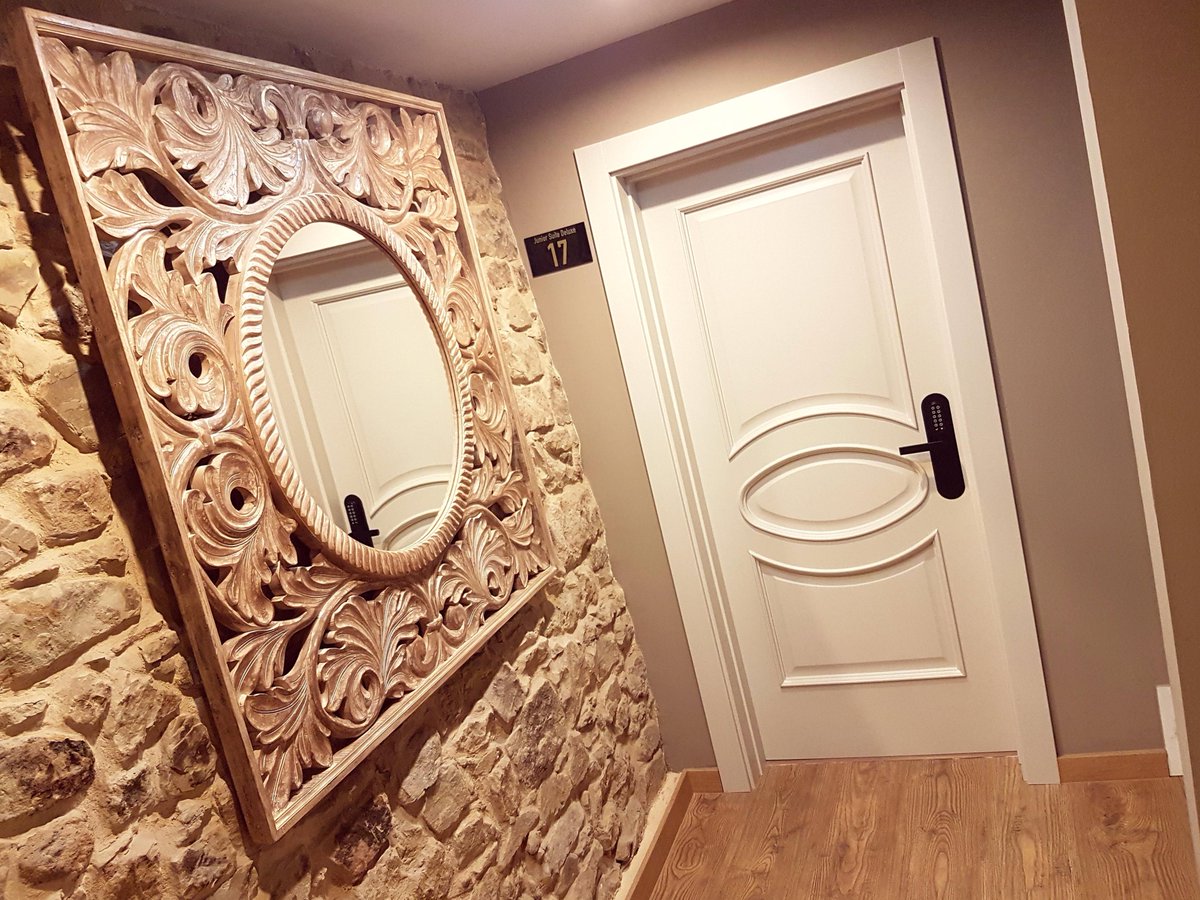 Innovahotel's tweet photo. Triple check-in  y Self Check-in para suite1907Avilés. https://t.co/r3cJWzXP7V