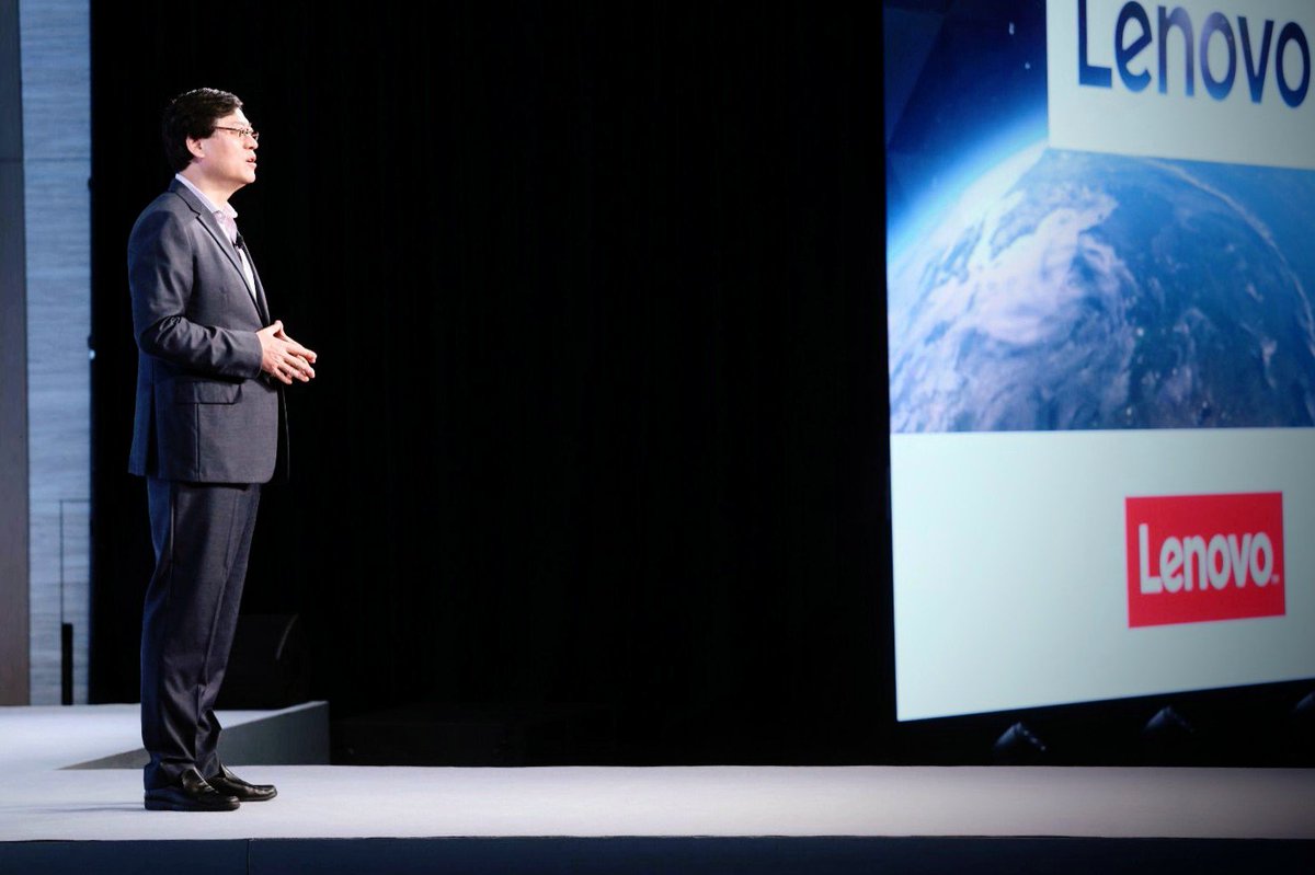 Ken_Wong's tweet image. This morning, @YuanqingYang shared our vision of #IntelligentTransformation on stage at @CanalysForum, which will unlock the potential of Industry 4.0 ,driven by #AI. He also outlined our investment in channel transformation over the next year. Here’s a photo of him in action!
