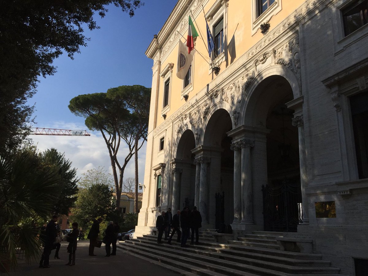 Rapporto su Mercato del Lavoro e Contrattazione Collettiva 2017-2018: convegno 6dic #Cnel #Roma. Si consolida il dialogo interistituzionale <a href="/cnel_it/">Consiglio Nazionale dell'Economia e del Lavoro</a> <a href="/ANPALgov/">ANPAL</a> @inapp_org. Relazioni di Claudio Lucifora Cnel, <a href="/maudelconte/">maurizio del conte</a> #ANPAL, <a href="/StefanoSacchi71/">Stefano Sacchi</a> Inapp.
 
👉 anpalservizi.it/web/as/cnel-ra…