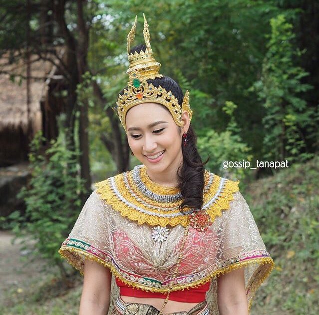 gossip_tanapat's tweet photo. อยู่ในช่วงสอบ ก็จะเหนื่อยๆหน่อย อย่าลืมส่งกำลังใจให้พระธิดากันเยอะๆน๊าา ☺️😘💕#ทีมประคองยศ #ทีมมโนรมย์ #บุ๊คผึ้ง #ผึ้งบุ๊ค #ร้ายนักแต่รักนะ #สังข์ทอง  #ช่อง7HD #สามเศียร #หนังเจ้า #ละครจักรๆวงศ์ๆ #ละครพื้นบ้าน 
#tanapatd
#TheStoryOfNP
#gossip_tanapat https://t.co/sGMysZHTtr