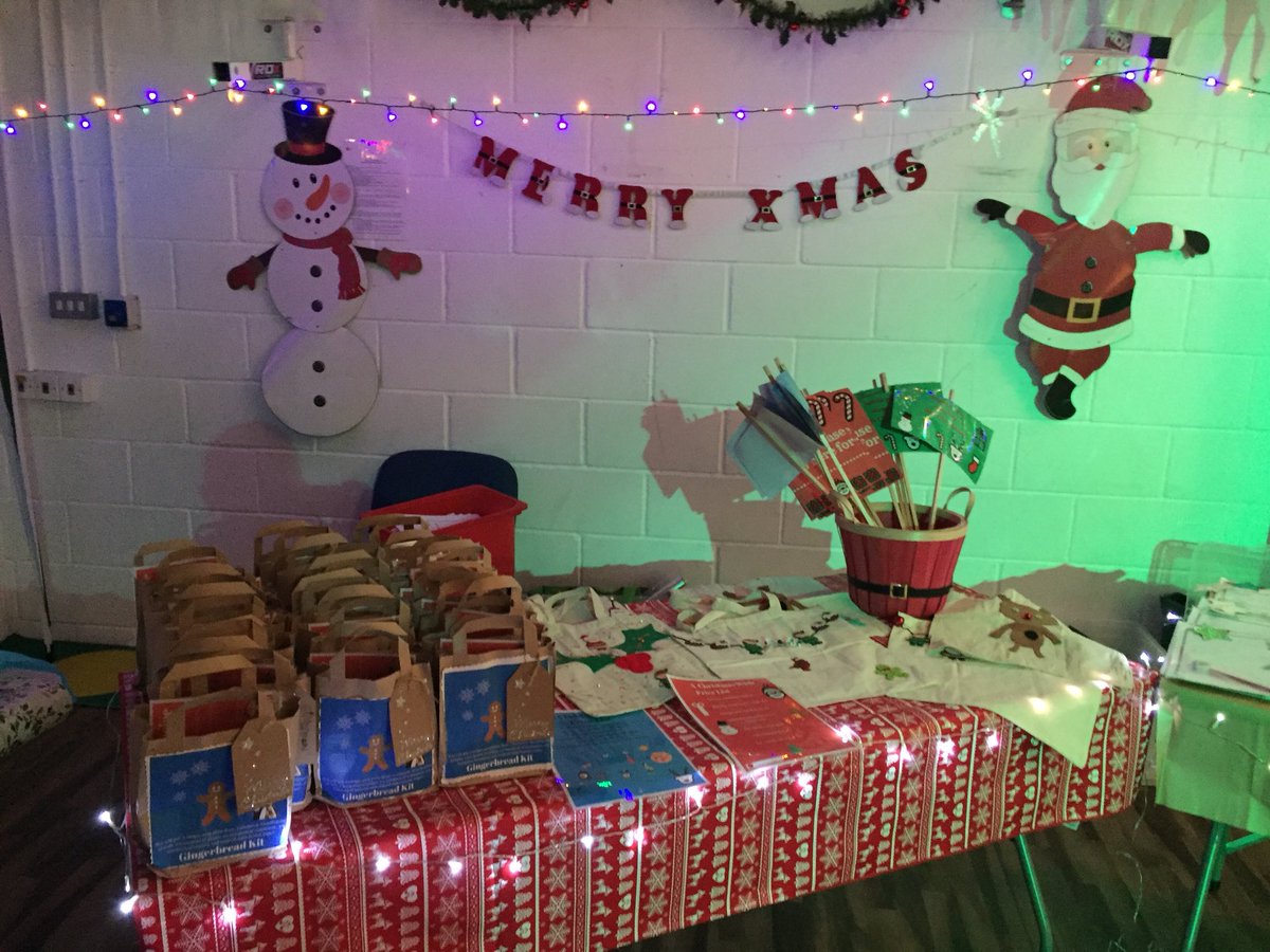 CraigfelenP's tweet photo. πππ All set for our Pop up Christmas Fete! #cfpcomm πππ https://t.co/9mzQUPgqoT