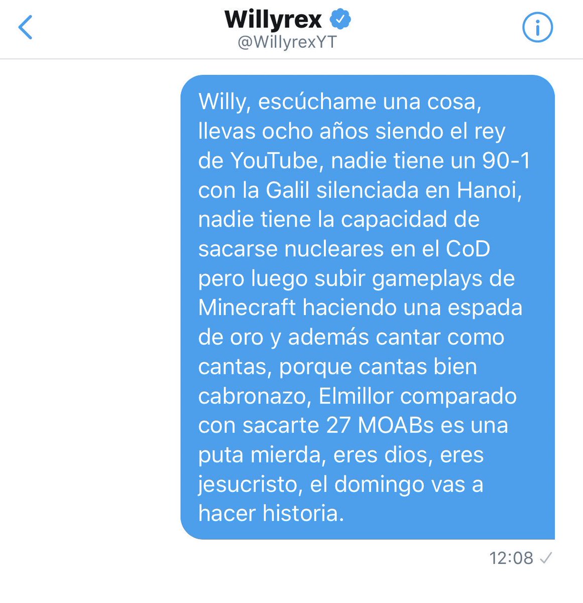 IbaiLlanos's tweet photo. Motivando a mi púgil. https://t.co/GWEwx0K1J1