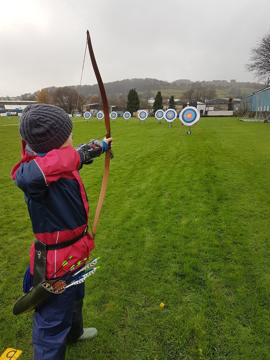 Longbow180's tweet image. #Henrybodnik #bearpaw #bodnikbows
Freddie taking his Bodnick Tombow out for a go a target competition for the first time. 1st place for his age group and beating all sighted archers too. #archery
