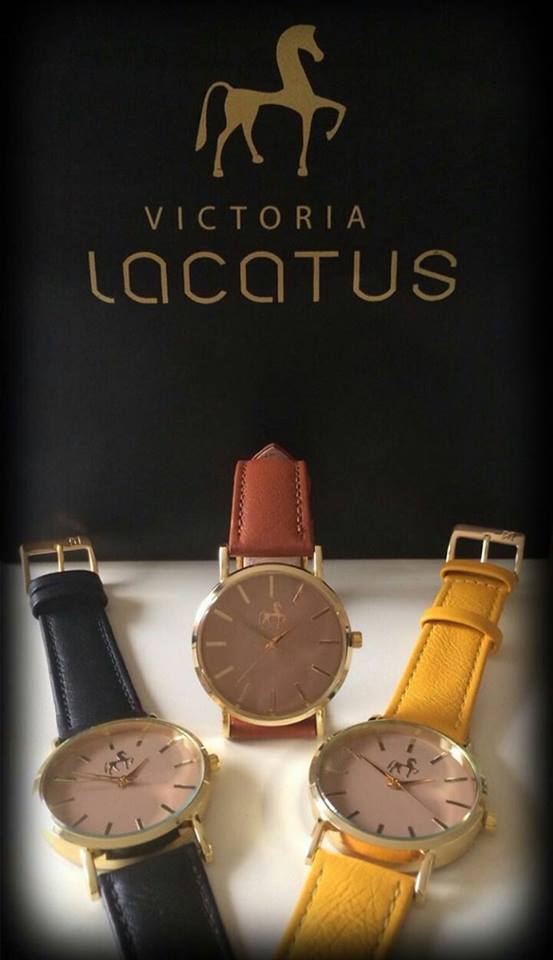 VictoriaLacatus's tweet photo. Estas Navidades regala Tiempo a tus seres queridos.
Colección HERA by Victoria Lacatus.      https://t.co/ASAyNkpJQA

#relojes #watches #moda #accesorios #Navidad #tiendaonline #regalos #complementos #oufit https://t.co/nOXOAft96i