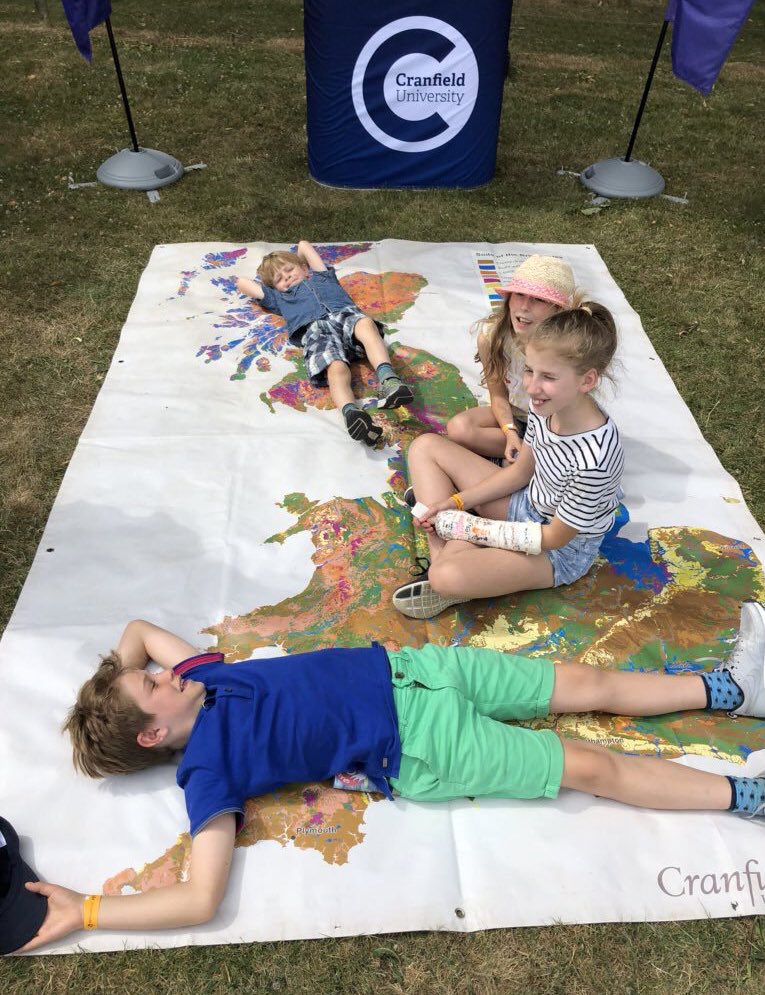 Dirt_Science's tweet photo. Most of my research will involve a #soil map at some point. So I decided to make a big GB soil map for #scicomm. #Megamap made it’s debut @SoapboxScience on London Southbank in 2015 during #IYS2015. It’s appeared at many more events since then! #WorldSoilDay https://t.co/WSKxbhhJA5
