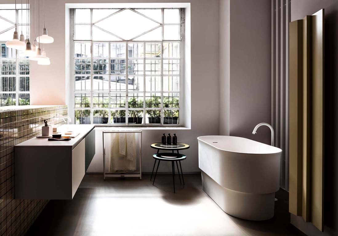 Voulez-vous #redécorer votre #salledebain? Découvrez 40 idées différentes proposées par <a href="/ELLEDecoFR/">ELLE Décoration</a> et si vous souhaitez renouveler votre #portededouche, visitez notre site web buff.ly/2y4HMob et achetez votre porte de #douche en ligne
buff.ly/2ASb1fn