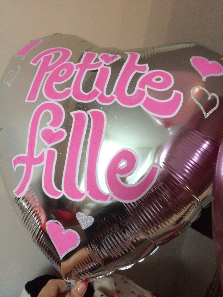 _LetsGoEscargot's tweet photo. @_LetsGoEscargot French Club had an amazing time at Nicholas James home in Walmer Care! Last of Let's Go Escargot for 2018! See you with Petite Fille in 2019! 🤰🏻👶🏻🇫🇷🐌 Love the balloons &amp; amazing card! 💕💖❤️#CareHome #LetsGoEscargot #FrenchClub #Pregnant #JoyeuxNoel #BabyShower https://t.co/Gme4g0qY3s