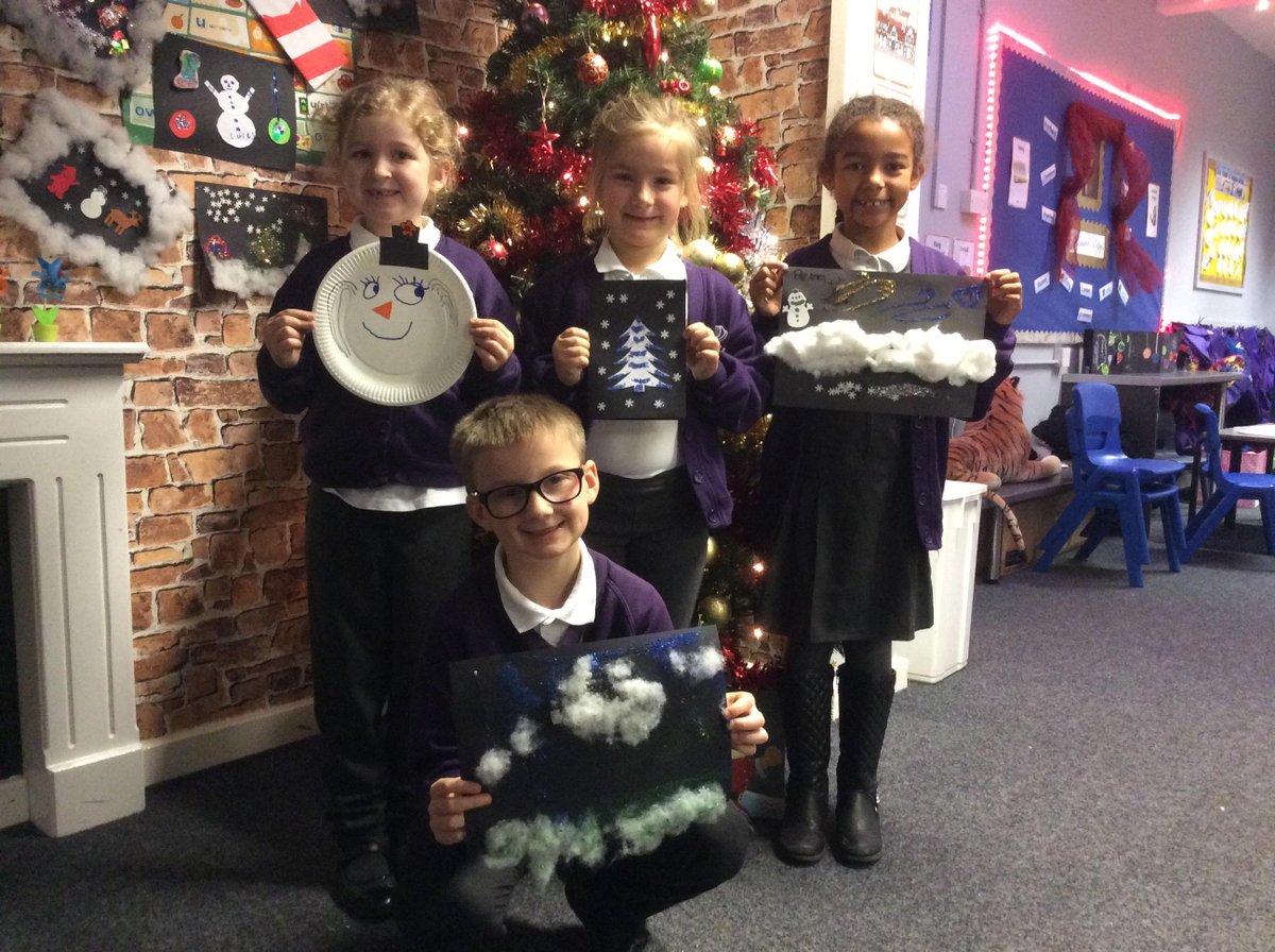 HazelLeysAcad's tweet photo. How do we do an even better job than usual?Invite our parents to help @hazelleysacademy! Expert hands working together creating winter&Christmas artefacts. Parents into class - many hands do make light work! Thank you - we loved our time with you.#beinspired #childsfirstteacher https://t.co/BeYl2AnVnc
