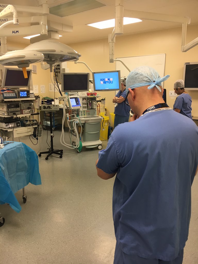 ib9994's tweet photo. @ALSGBandI @altaf_awan12 @ib9994 @pcleeder @cooksurgery @UHDBTrust @Karlstorzuk Preparing for 2 live cases to be broadcasted at alsgbi national conference 2018 #CBDexploration #misforpancreatits #benignhpb https://t.co/kUBYpIcQMe