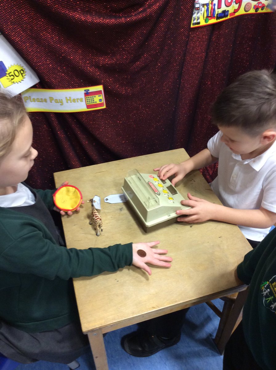 EpsTracie's tweet image. We love our Toy Shop role play ... #busyshoppers #funtolearn #moneymoneymoney