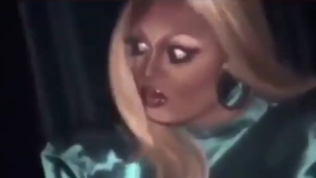 xvincs_'s tweet photo. Me when I take my bf to my house and my parents starts talking funny things about me.
#mayhemchallenge @TheOnlyMayhem https://t.co/SjtHBJnLGC