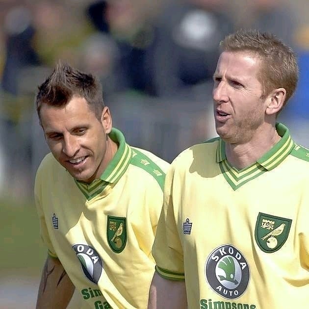 NorfolkLord's tweet photo. An amazing afternoon of #Legends #Charity #Football @DISSTOWNFC Brewers Lane on Sun 3rd March, 2019. K.O. 14:00
Starring: @iwanwroberts
@hucks6dh6 #RobertFleck #PeterMendham @CedricAnselin
https://t.co/jV2Jt4n7hJ
All proceeds to Prostate Cancer UK
Donate: https://t.co/pujbxgAlda https://t.co/g3Ww5GM7CN