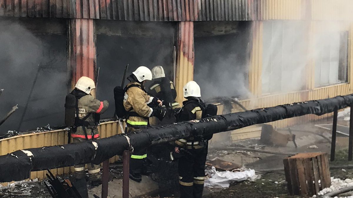 В Орле на улице Северный Парк сгорел офис

orelgrad.ru/blog/2018/12/0…
#Новости # #орел