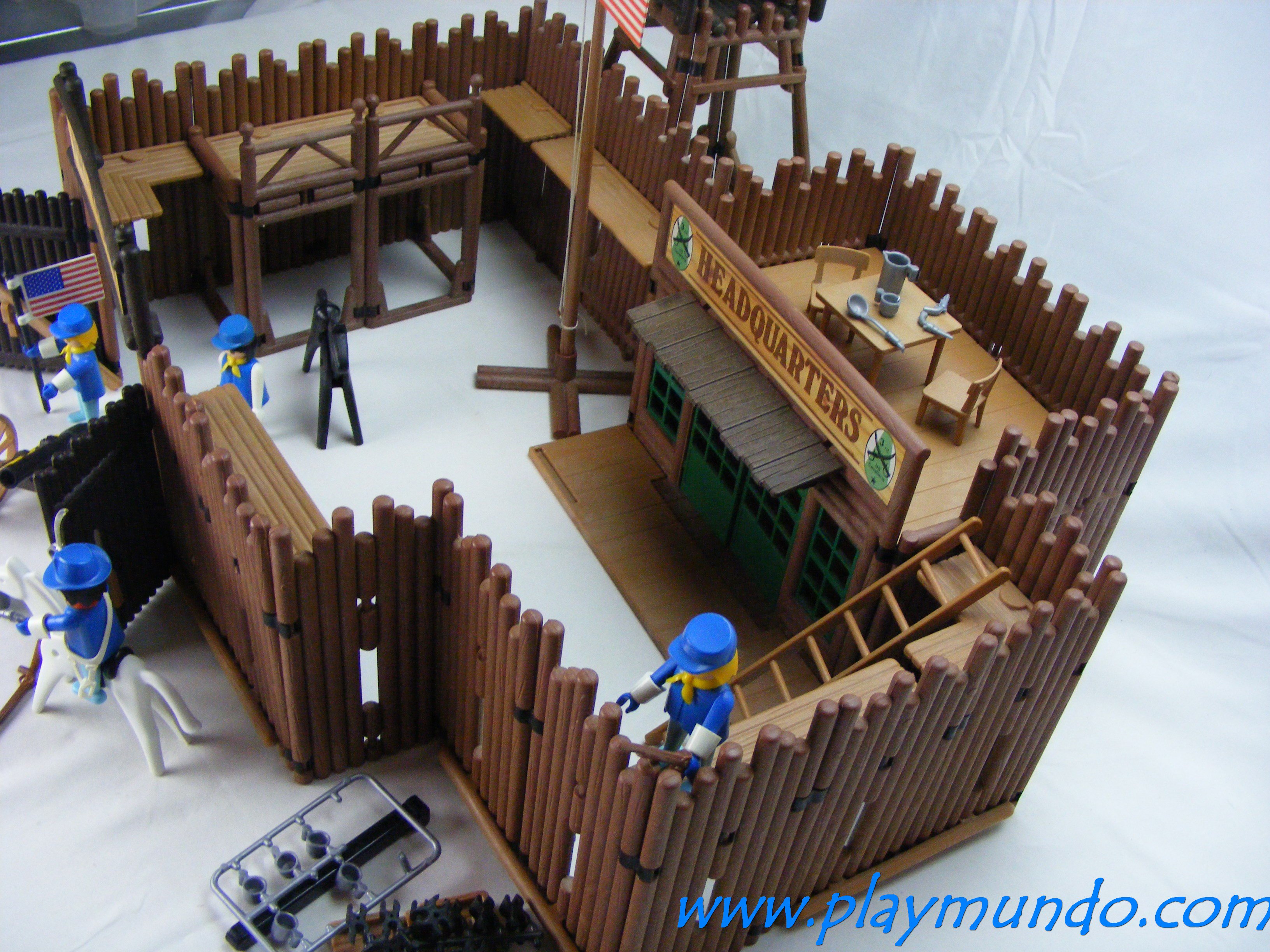 PLAYMUNDO on Twitter: "PLAYMOBIL 3419 FUERTE RANDALL OESTE WESTERN (VERSION  2 AÑO 1983 - 1989) https://t.co/ZeVW0AJOFZ https://t.co/kIWLAKNwaE" /  Twitter