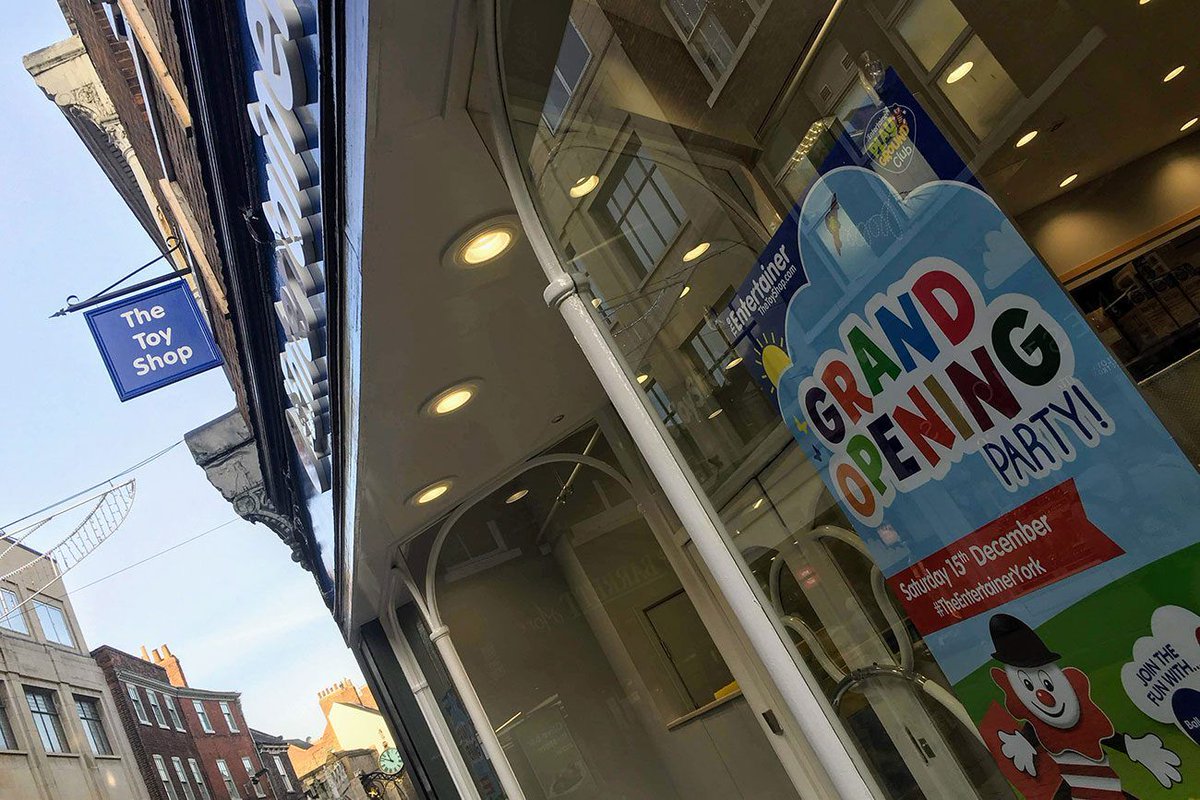 theyorkbid's tweet photo. It'll be good to have a Grand Opening Party on Coney Street later this month! @EntertainerToys #TheEntertainerYork
https://t.co/zI2CcIKcKB https://t.co/14tFg2o5qH