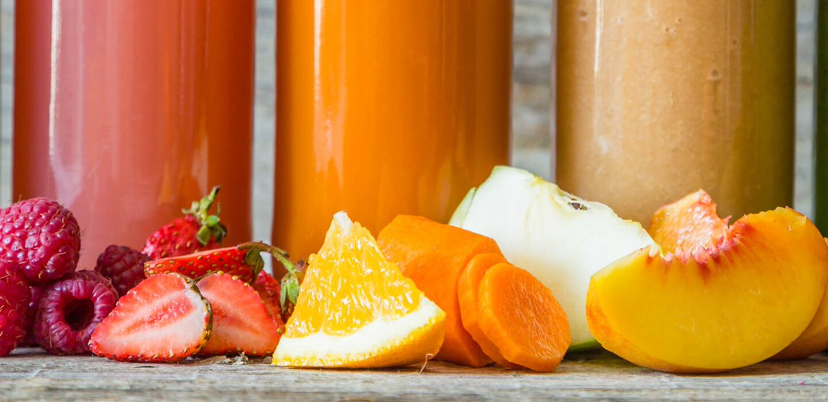 "100% #vruchtensap is een goede keuze, mits je per keer niet meer sap drinkt dan er in één tot drie vruchten aanwezig is", aldus diëtiste Lenny Versteegden in haar blog. fruitjuicematters.nl/nl/van-pluk-to… #sinaasappelsap #sappen