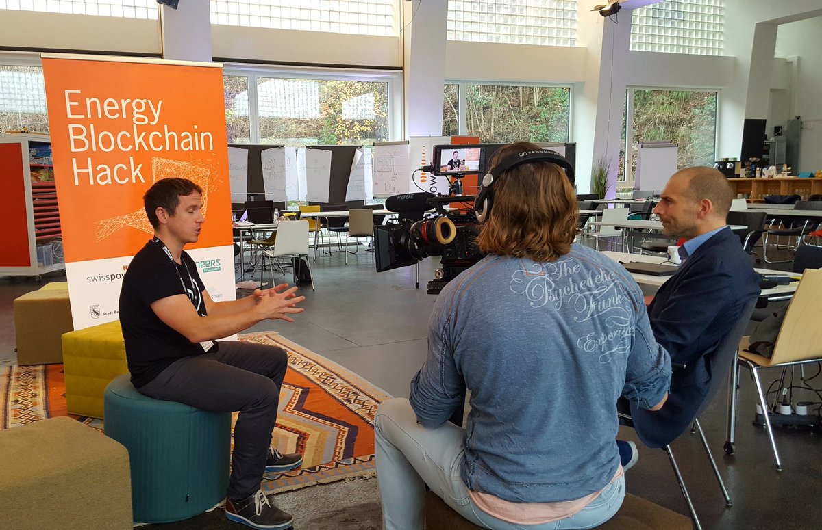 NatalijaSandic's tweet photo. @energywebx CCO, @ja_morris talking with our partners from @Swisspower_CH about the #energyblockchainhack "It is interesting to see some of the companies experimenting with the human side of the #energy #blockchain nexus" https://t.co/CCQCqC226G