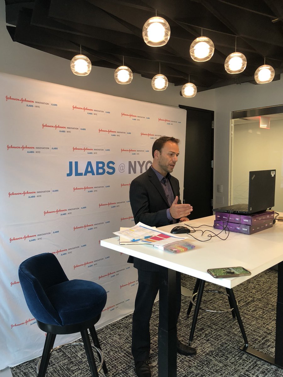 #QuickFireChallenge winner #JustinChickles from #MobileSenseTechnologies pitching their innovation & how it has the potential to revolutionize the detection of heart arrhythmia #insidescoop @jlabs