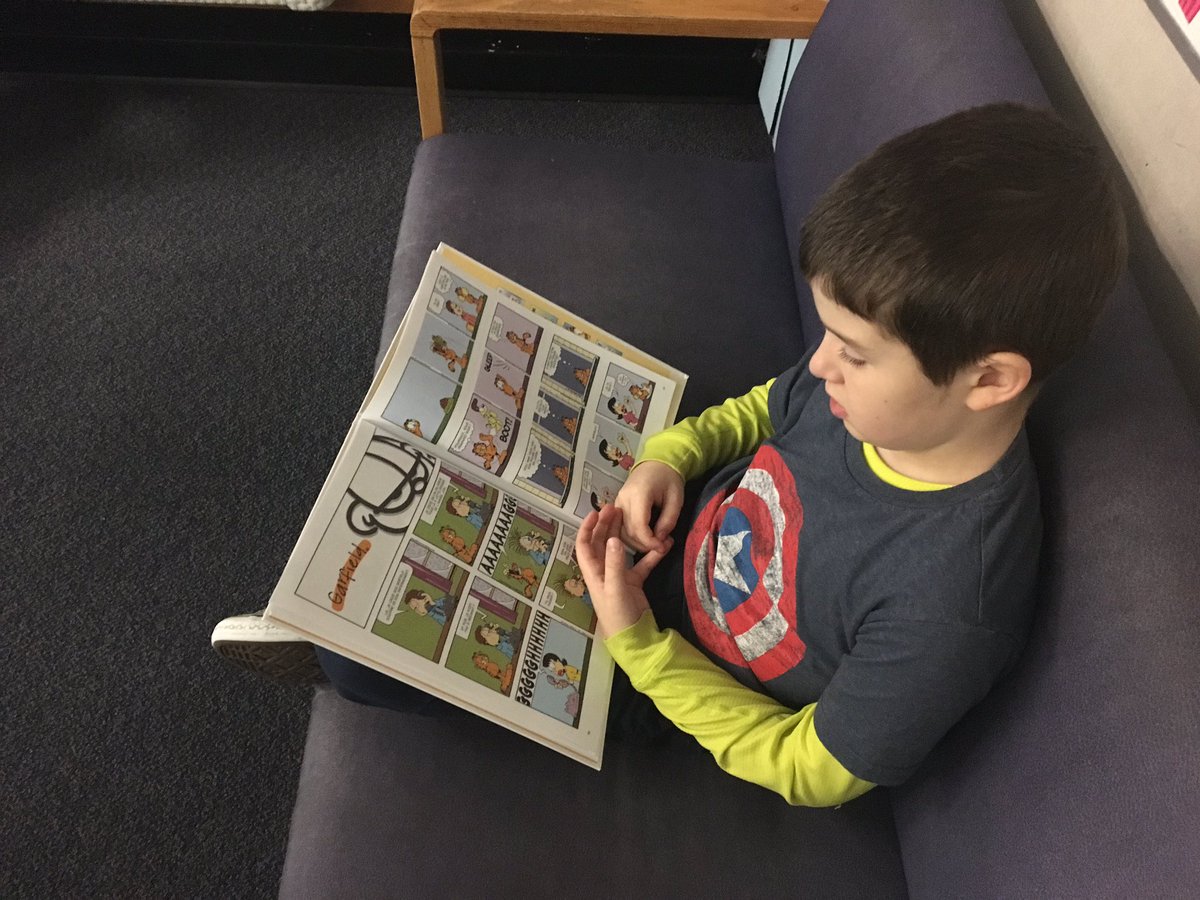 madame_jasmine's tweet image. On commence nos matins avec les activités de choix. Students engaging in #softentry this morning to settle into their day. #studentvoiceandchoice #EJHSYK1 @jhs_schools