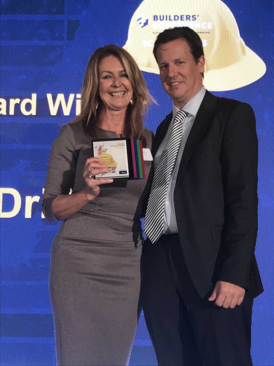 buildersconf's tweet photo. Congratulations to @JulieDDrill from @DDrillGroup for her well deserved Lifetime Achievement Award 🥇 #BCLive18 #UKconstruction https://t.co/d9rEvnNKrV