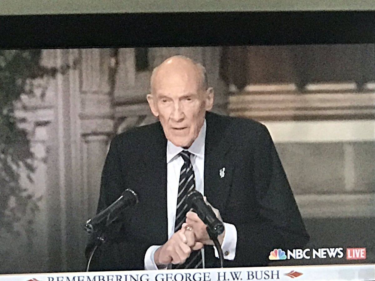 Alan Simpson: "Those who travel the high road of humility in Washington, D.C. are not bothered by heavy traffic." Way to #worktheroom! #GeorgeHWBushFuneral