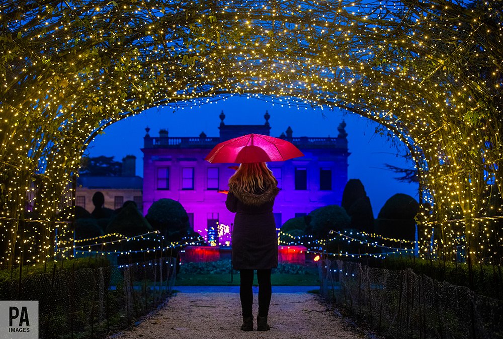 Alamy_Editorial's tweet photo. A stunning set of images from our photographer @DannyLawPhoto 

English Heritage employee Kate Maughan-Brown enjoys 'Enchanted' at Brodsworth Hall near Doncaster

📷Danny Lawson/PA Images - see more here: https://t.co/RmLwKbHcNO

#photooftheday #enchanted https://t.co/Yc6DJYFnXH
