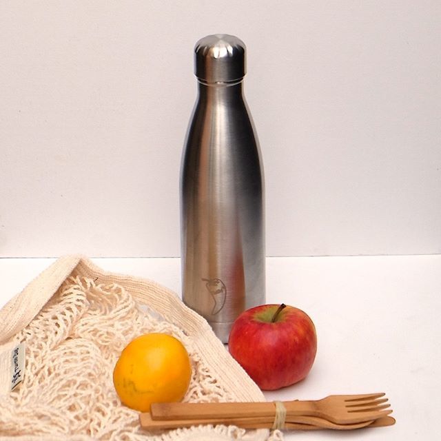 bulkmarketuk's tweet photo. You want to cut off waste in your life but not sure where to start? 🙈Swap to reusables! We've got the essentials to get you started! ♻️👍🌎 Stainless steel bottles, bamboo travel cutlery and organic cotton produce bags are some of the simplest #zerowas… https://t.co/mfkcb5C3xR https://t.co/hFAo2vb8sj