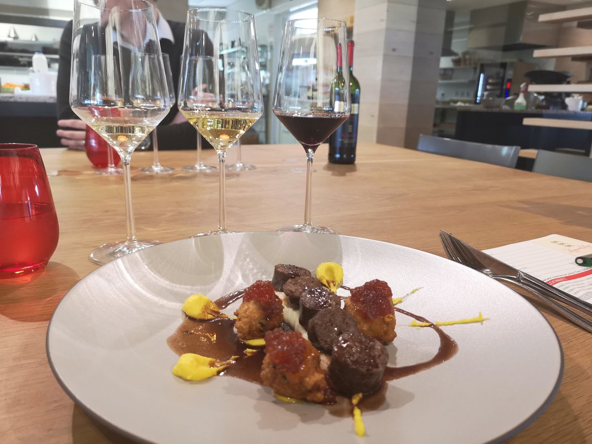 goandtravelmag's tweet photo. Plenty good food & wine at the South African Table experience.🤤 I don't need to eat again until Friday! #satable #leopardsleap #safood #sawines #traditionalfood #southafrica #MeetSouthAfrica https://t.co/PRMxOWfRvV