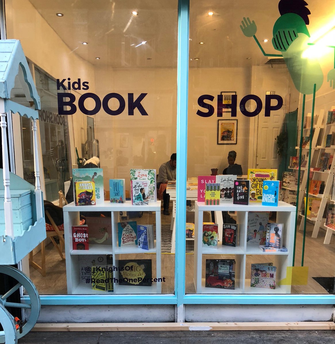 _KnightsOf's tweet photo. ** DON'T SEE COLOUR? NEITHER DO READERS **

❕Less than 1% of kids books featured a BAME protagonist last year❕

Support #ReadTheOnePercent and bring pop-ups with representative books to as many traditionally overlooked spaces as possible: https://t.co/9HDg2hEHwt https://t.co/cqootypZvF