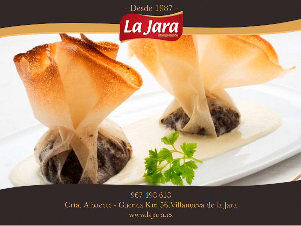 👩‍🍳Hoy, os dejamos unos ejemplos de platos con Morcilla:
- Saquitos de morcilla y pera con salsa de col
- Huevo con patata y morcilla
- Crepes de champiñones y morcilla
- Canelones de morcilla y manzana con salsa de verduras

👨‍🍳 Y a vosotros ¿cómo os gustan? 

#ProductosManchegos