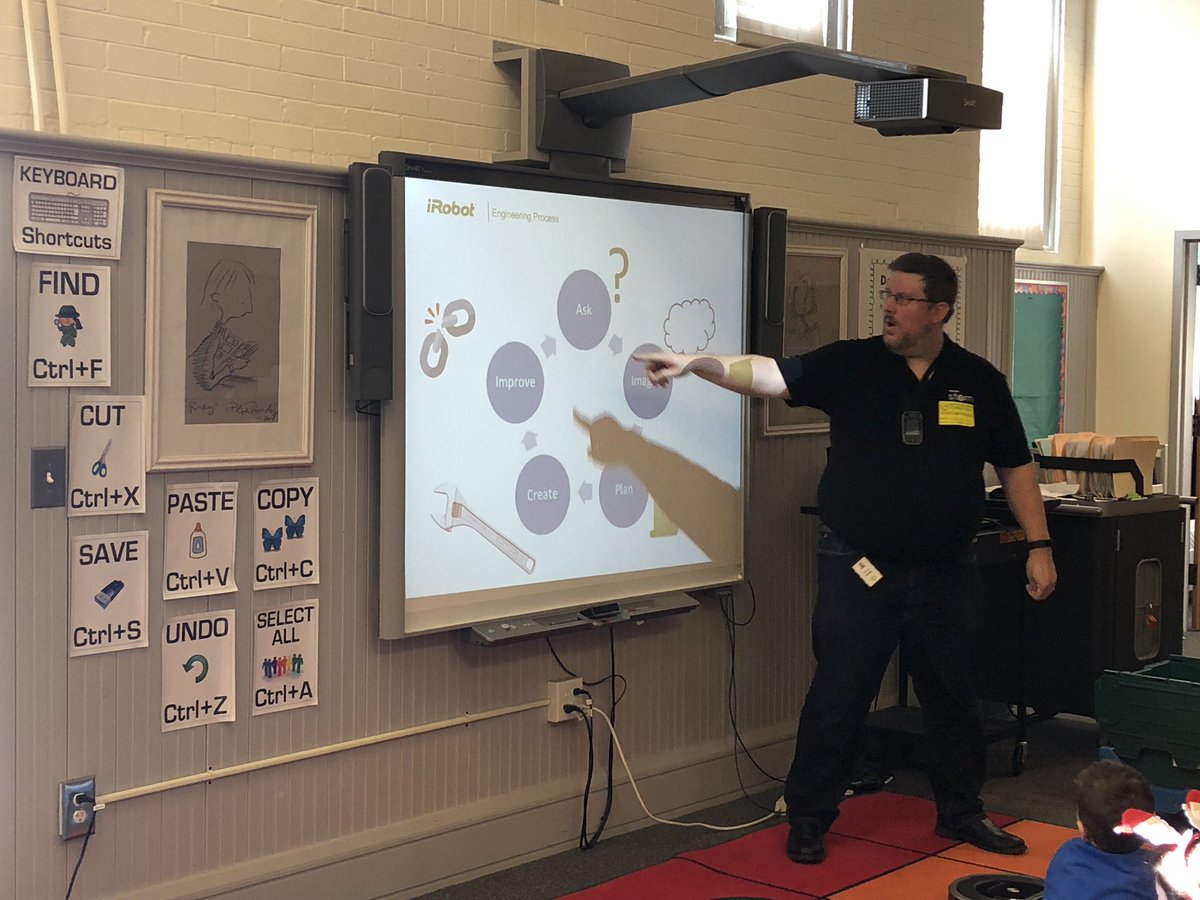 MsLindsayNRPS tweet media