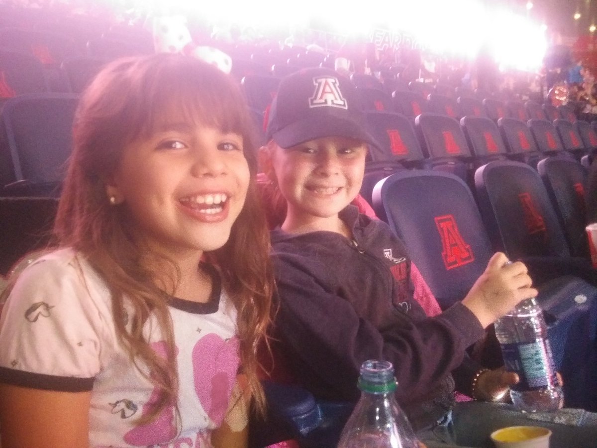 cilla789's tweet photo. #BearDown. #wildca https://t.co/9OgIB96KL7