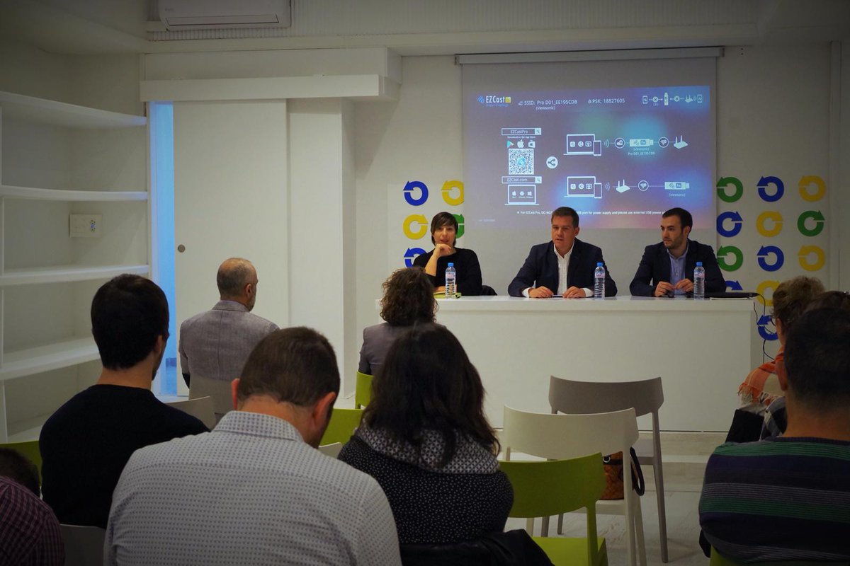 SoniaPC79's tweet image. En la apertura de la jornada @ecoembes_com @COR_Residus analizando los retos del nuevo marco normativo de la #gestión de #residuosmunicipales y cómo los documentos de la serie @broseta_es del #PAECV pueden servir de ayuda