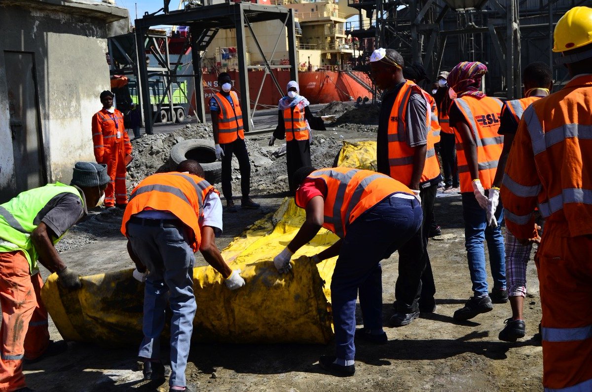 eslealtd's tweet photo. As we mark #InternationalVolunteersDay we would like to emphasize on our commitment to environmental conservation. Our team of interns seen in this image are assisting in berth cleaning. https://t.co/dABiKiJTUI