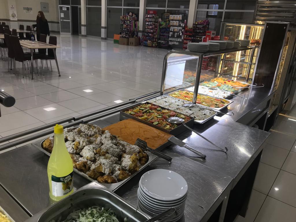 Yemeklerimizin lezzeti içine kattığımız sevgiden geliyor💓Bütün öğrencilerimize afiyet olsun... 🍴<a href="/KYK/">kayoko fujiwara</a> <a href="/KYK_DESTEK/">KYK_Destek</a>