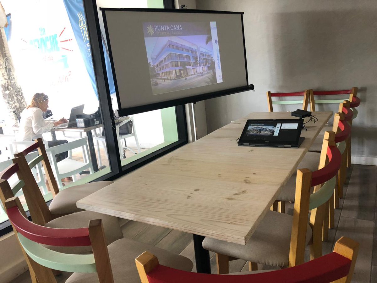 FinancialCondos's tweet photo. Momentos de nuestro Open House junto a Remax Tropical. Agradecemos a nuestros colaboradores y a los clientes que formaron parte de esta experiencia. #OpenHouse #Remax #PuntaCana #Bavaro #RealEstate #Blumarina #CocotalOcho https://t.co/ojVfPCK9nt