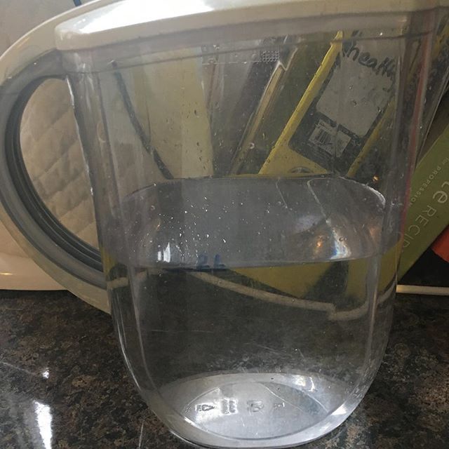 BeatriceGdeVR's tweet photo. This is 2 litres of water. How much do you drink per day? #90daysplan #myfitnesspal #joewicks #waterintake #waterperfection #perday #healthywater #waters #leanwithit #detoxwater @ladyboss @friskissvettis @ldn_muscle @thebodycoach @kayla_itsines @deliciou… https://t.co/7J1a7WekrQ https://t.co/bQEgcN5uV8